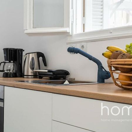 Nemeseos 1St Floor Homm Apartment With Roof Garden And Wading Pool Athen Eksteriør bilde