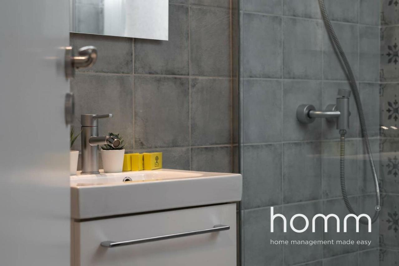 Nemeseos 1St Floor Homm Apartment With Roof Garden And Wading Pool Athen Eksteriør bilde