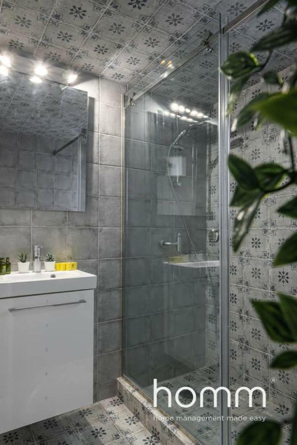 Nemeseos 1St Floor Homm Apartment With Roof Garden And Wading Pool Athen Eksteriør bilde